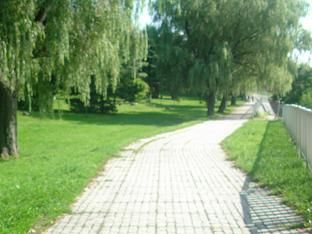 河畔公園