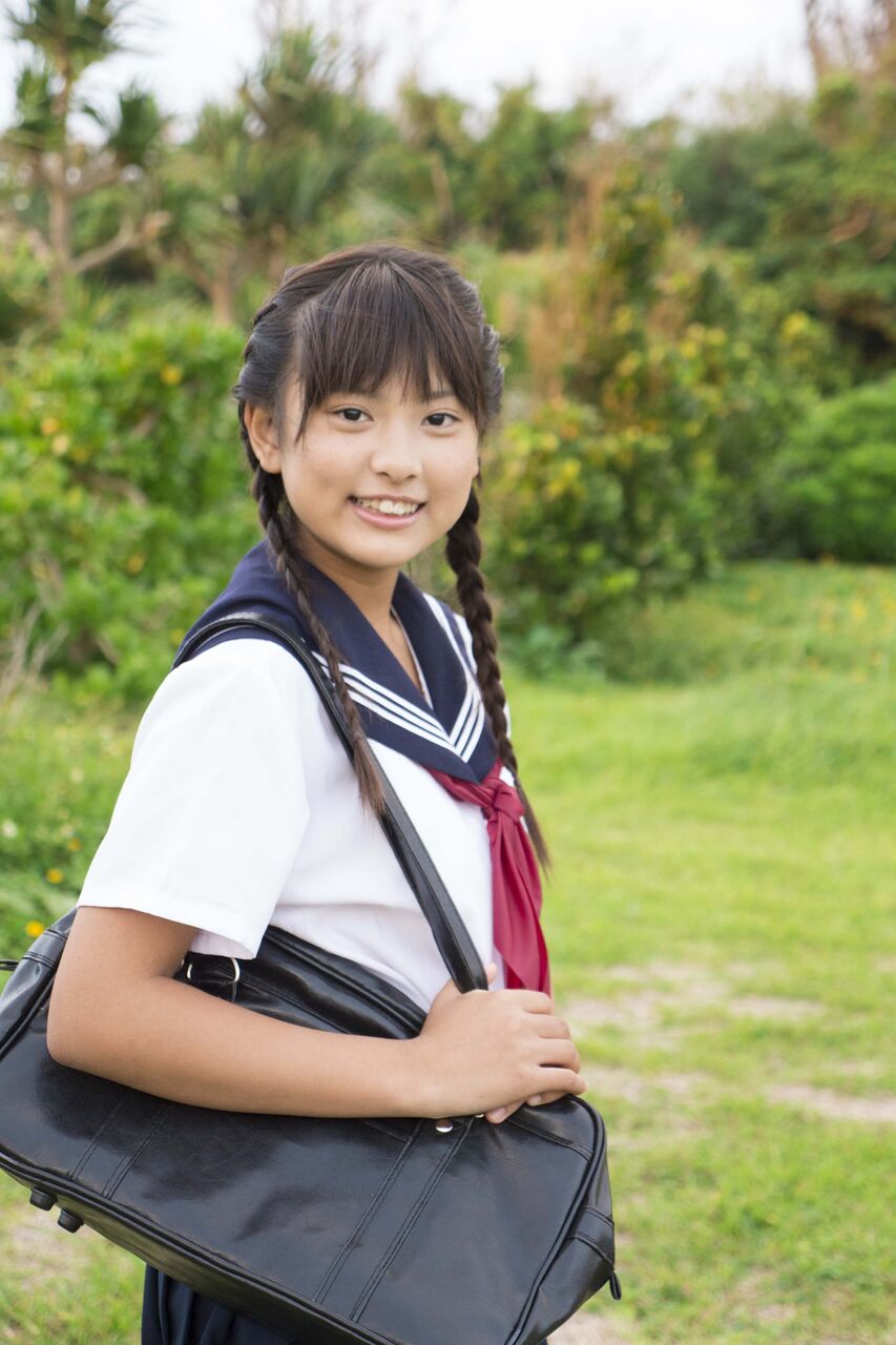 沖田彩花 4 : 美少女アイドル♡ラブ通信