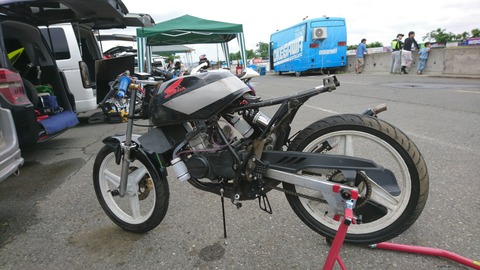 8e5f621b-s.jpg