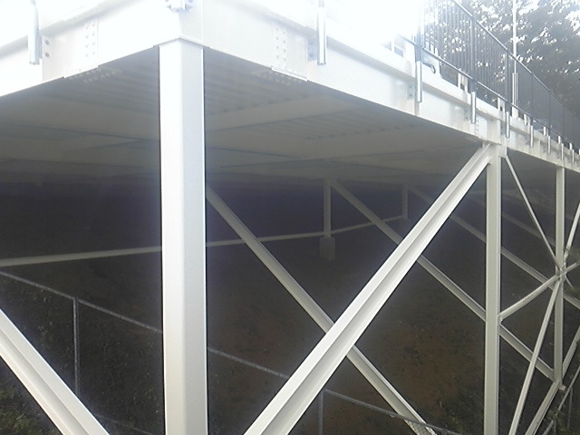 成田市 集合住宅 鉄骨駐車場架台塗装工事 外壁塗装 塗装工事など茨城 千葉の塗装業者すみとのブログ