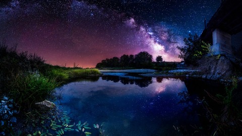 universe_door-1280x720