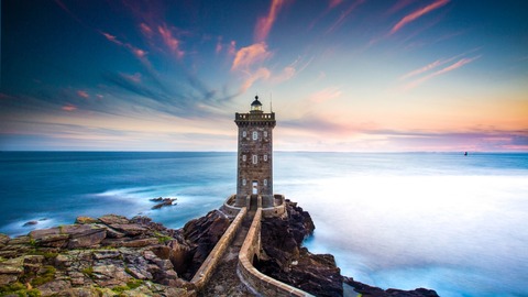 coastline_lighthouse_blue_hour_4k_5k-1280x720