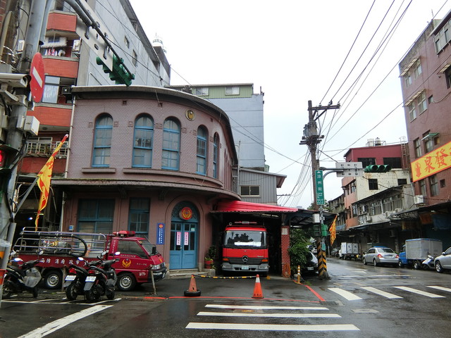 台北 迪化街でドライマンゴー 車輪餅 猫 ゚ 毎日が旅気分 Part 台北 迪化街でドライマンゴー 車輪餅 猫 ゚ 毎日が旅気分 Part