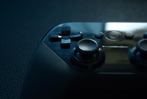 友達とPCで遊んでるんだがキーボードとマウス使った方がいいゲームでも頑なにパッド使いたがる