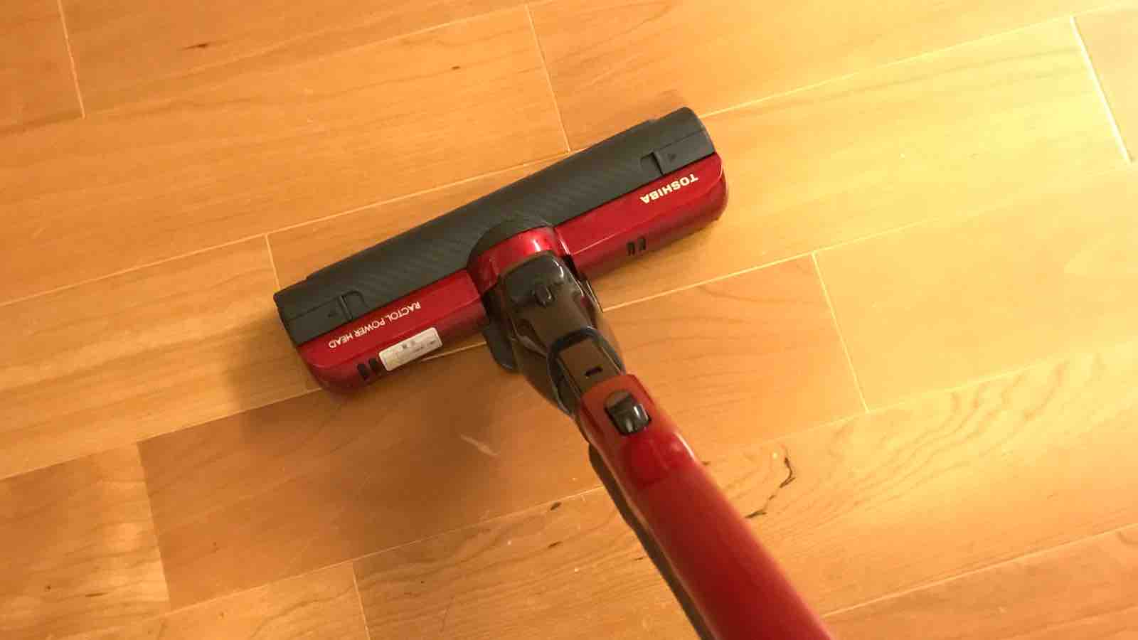 TOSHIBA TORNEO V（トルネオ ヴィ） VC-SG900X-R 東芝、ゴミを1/7に圧縮できる2.3kgの軽量キャニスター掃除機「TORNEO V