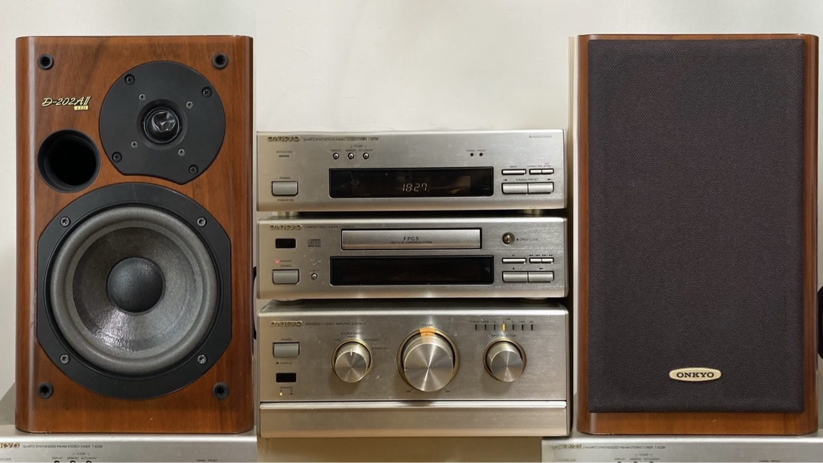 レビュー】REGZAの音を古いコンポとサブウーファーでアップデートして