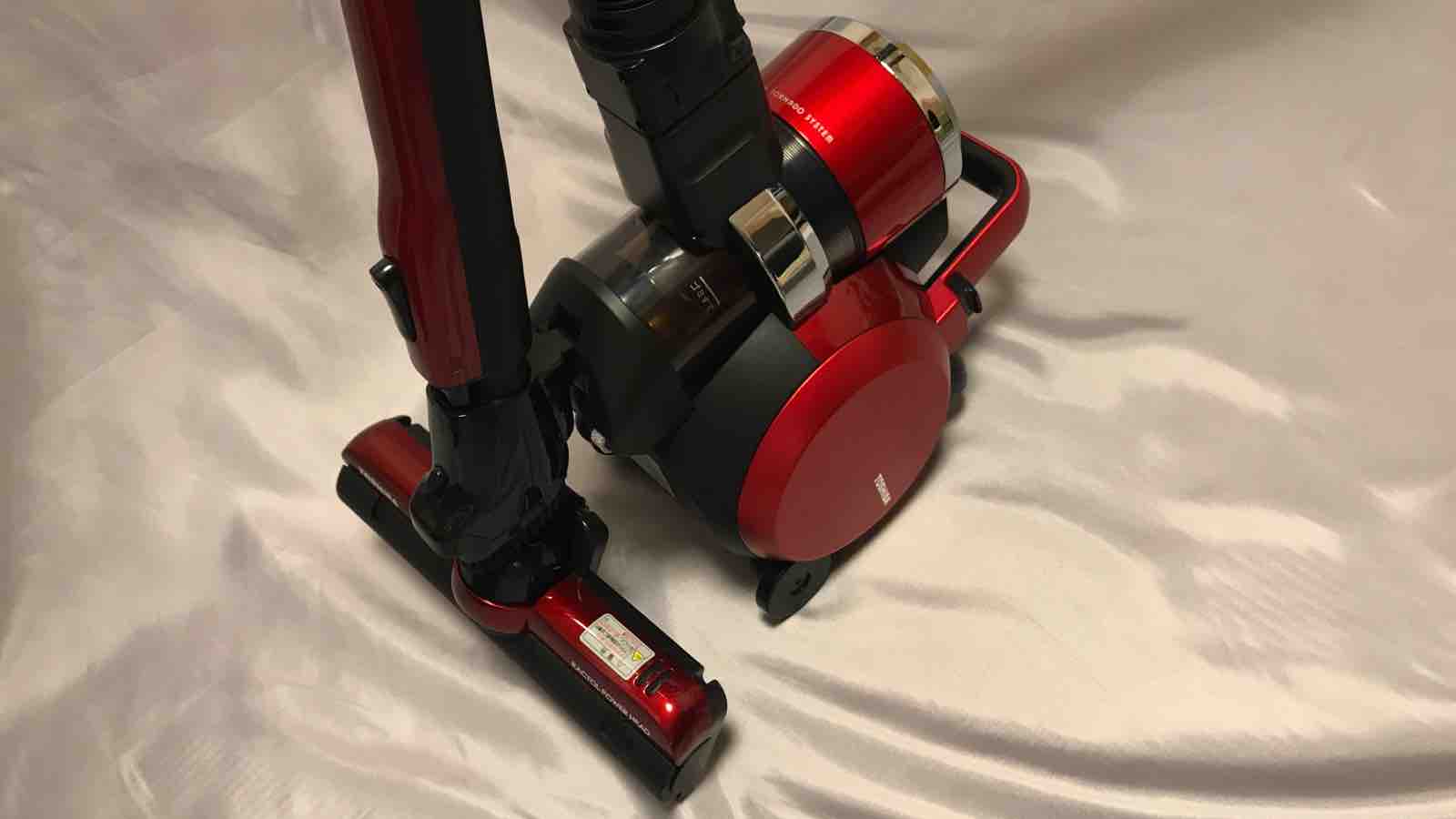 レビュー】軽量コンパクトでパワフルな掃除機：TOSHIBA TORNEO V VC