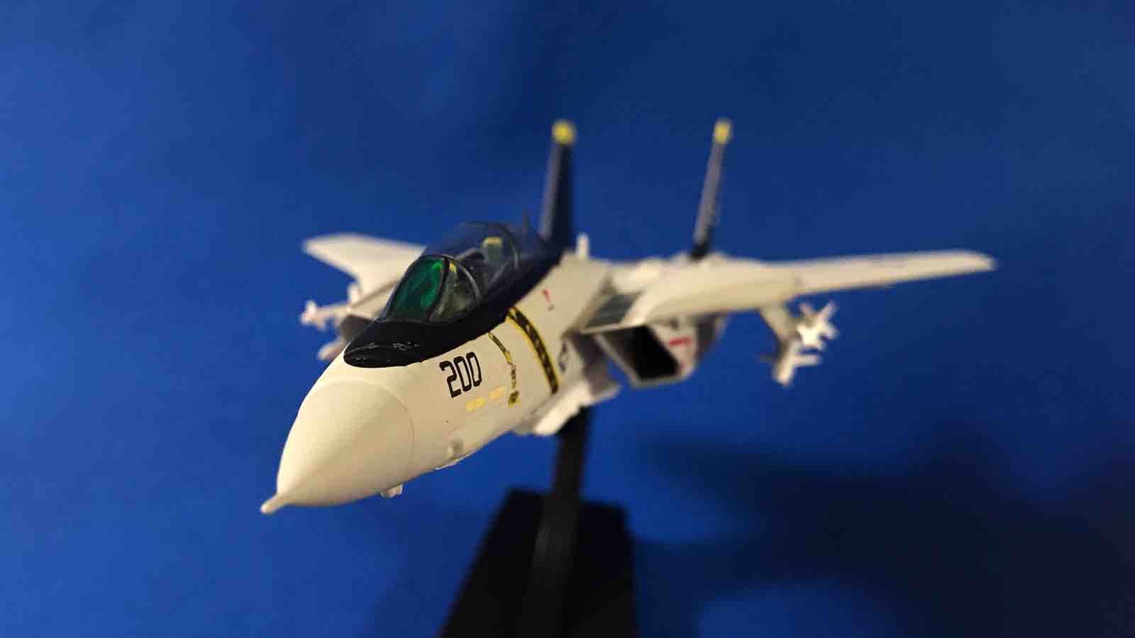 レビュー】滑らかな曲線と直線が美しい F-14A トムキャット