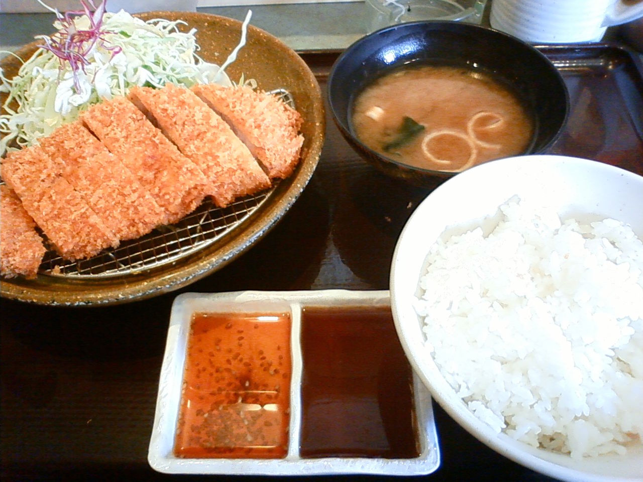 とんかつながた園 厚切りとんかつ定食 食べ物感想 広岡威吹の作家ブログ とんかつながた園 厚切りとんかつ定食 食べ物感想 広岡威吹の作家ブログ