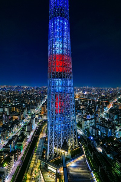 星条旗カラーの東京スカイツリー