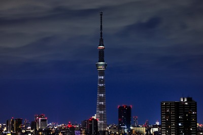 深夜の東京スカイツリー
