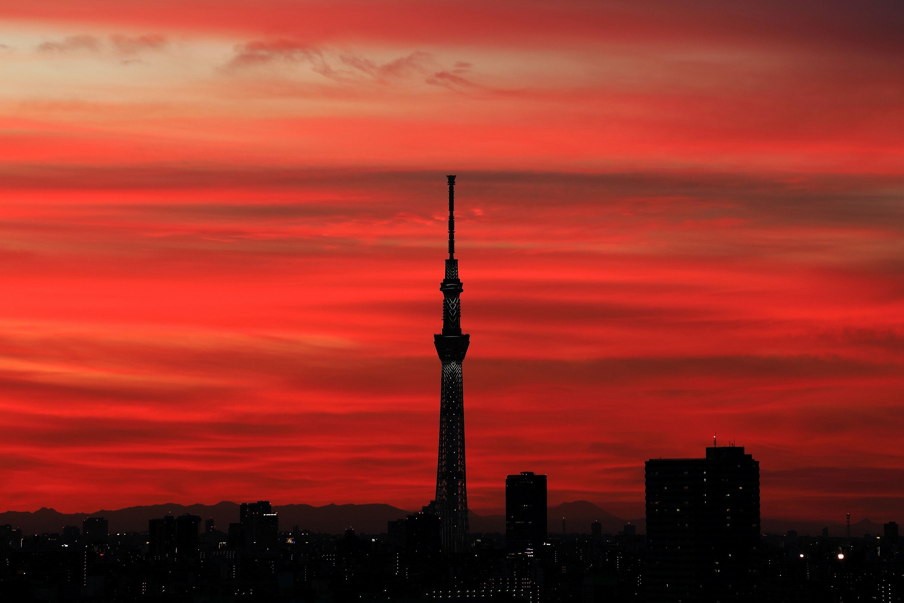 夕焼けと東京スカイツリー 18年8月18日 東京スカイツリー定点観測所 夕焼けと東京スカイツリー 18年8月18日 東京スカイツリー定点観測所