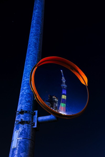 オリンピックカラーの東京スカイツリー