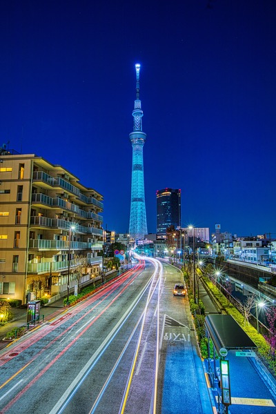 魔晄の色をイメージした特別ライティング