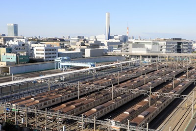 有楽町線の新木場車両基地