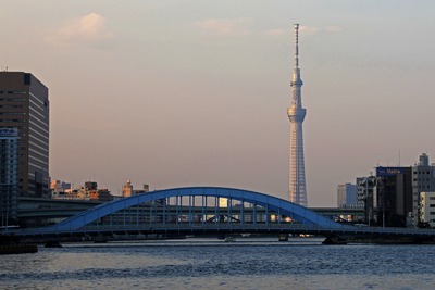 永代橋と東京スカイツリー