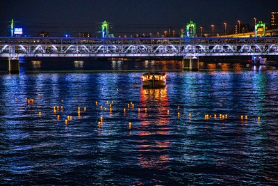 隅田川とうろう流し