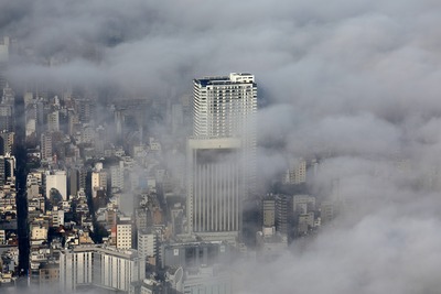 雲海と浅草タワーと浅草ビューホテル