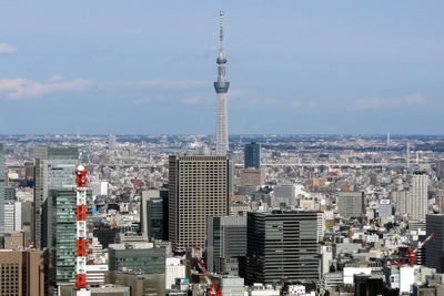 東京タワーから見た東京スカイツリー