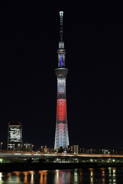 東京スカイツリー「光の3原色」