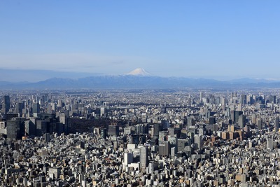 東京スカイツリーの天望回廊から見た富士山