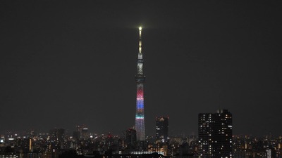 東京スカイツリーの試験点灯