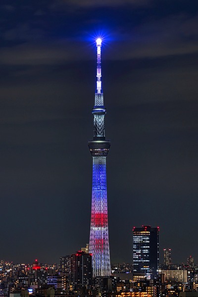 アメリカ合衆国の国旗をイメージした特別ライティング