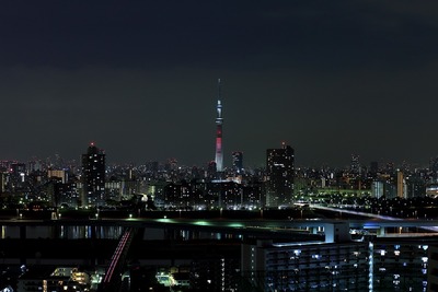 東京スカイツリーの試験点灯