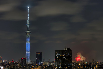 東京スカイツリーと戸田橋花火大会