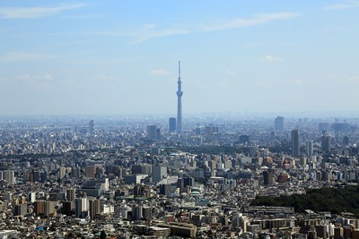 サンシャイン60から見た東京スカイツリー