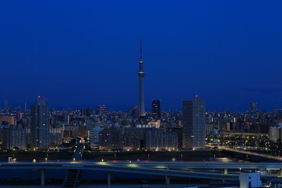 夜明けの東京スカイツリー
