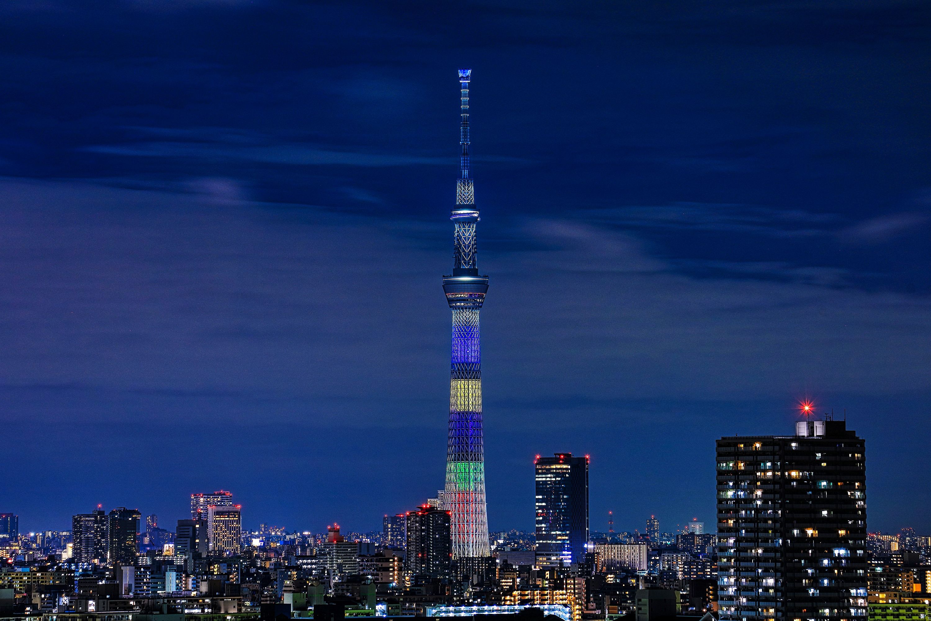 オリンピックカラーの東京スカイツリー 19年7月4日 東京スカイツリー定点観測所