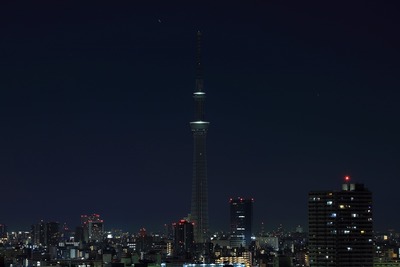 深夜の東京スカイツリー