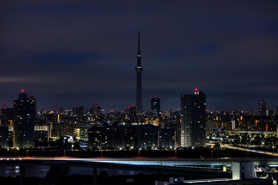 深夜の東京スカイツリー