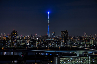 SDGsの17色をイメージした特別ライティング