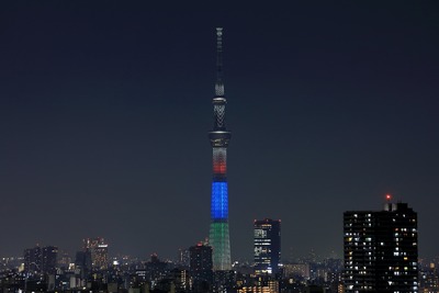 パラリンピックシンボル/アギトスカラーの特別ライティング