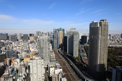 世界貿易センタービルから見た東京スカイツリー