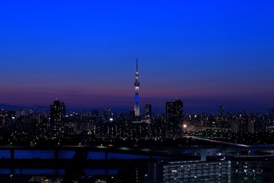残照と東京スカイツリー