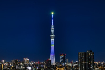 『魔法少女まどか☆マギカ』コラボの特別ライティング「美樹さやか」