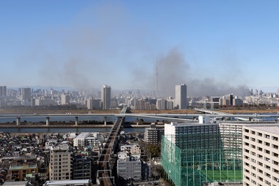 煙と東京スカイツリー