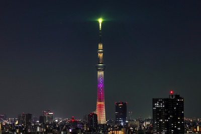 東京スカイツリーの試験点灯