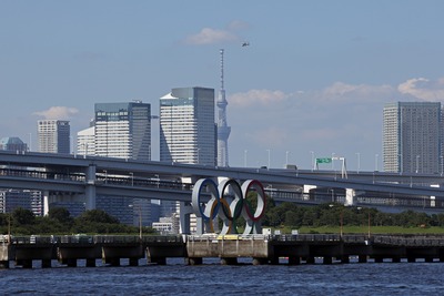 オリンピックマークと東京スカイツリー