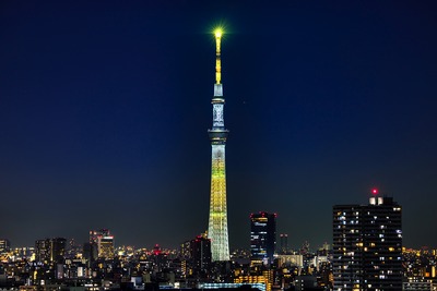 東京スカイツリーの試験点灯