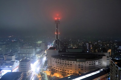濃霧のタワーホール船堀