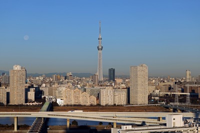 ミニマムムーンと東京スカイツリー