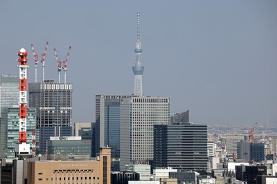 東京タワーから見た東京スカイツリー