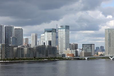 レインボーブリッジから東京隙間ツリー