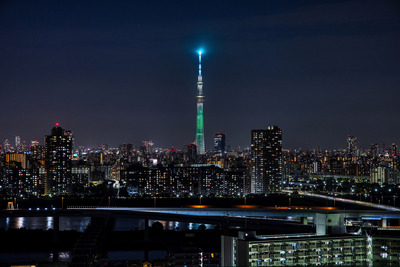 SDGsの17色をイメージした特別ライティング