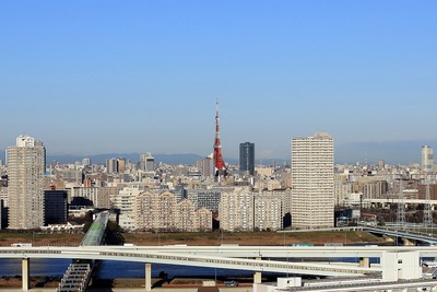 東京スカイツリーが東京タワーに