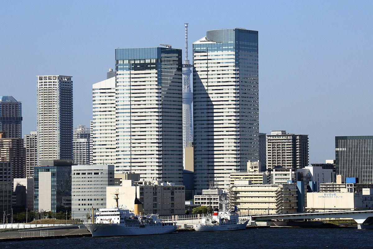 レインボーブリッジから隙間ツリー 16年5月4日 東京スカイツリー定点観測所